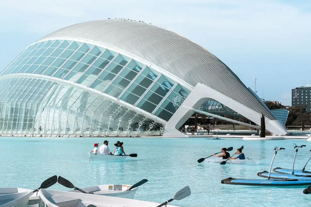Trois étudiants du CEERRF en stage en Espagne, à Valence