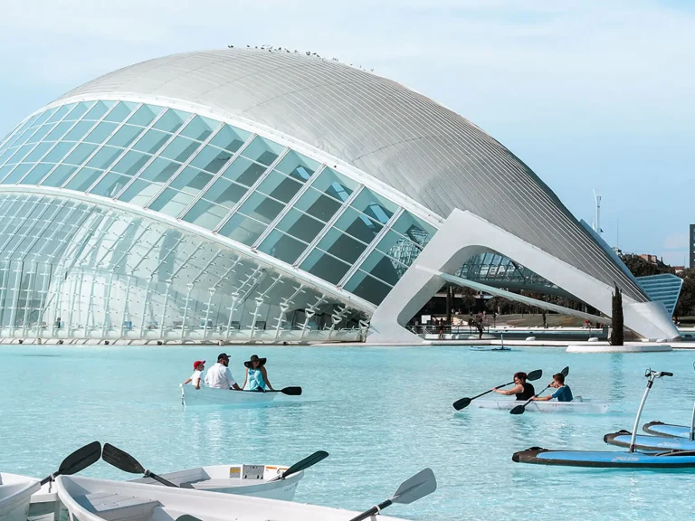 Trois étudiants du CEERRF en stage en Espagne, à Valence