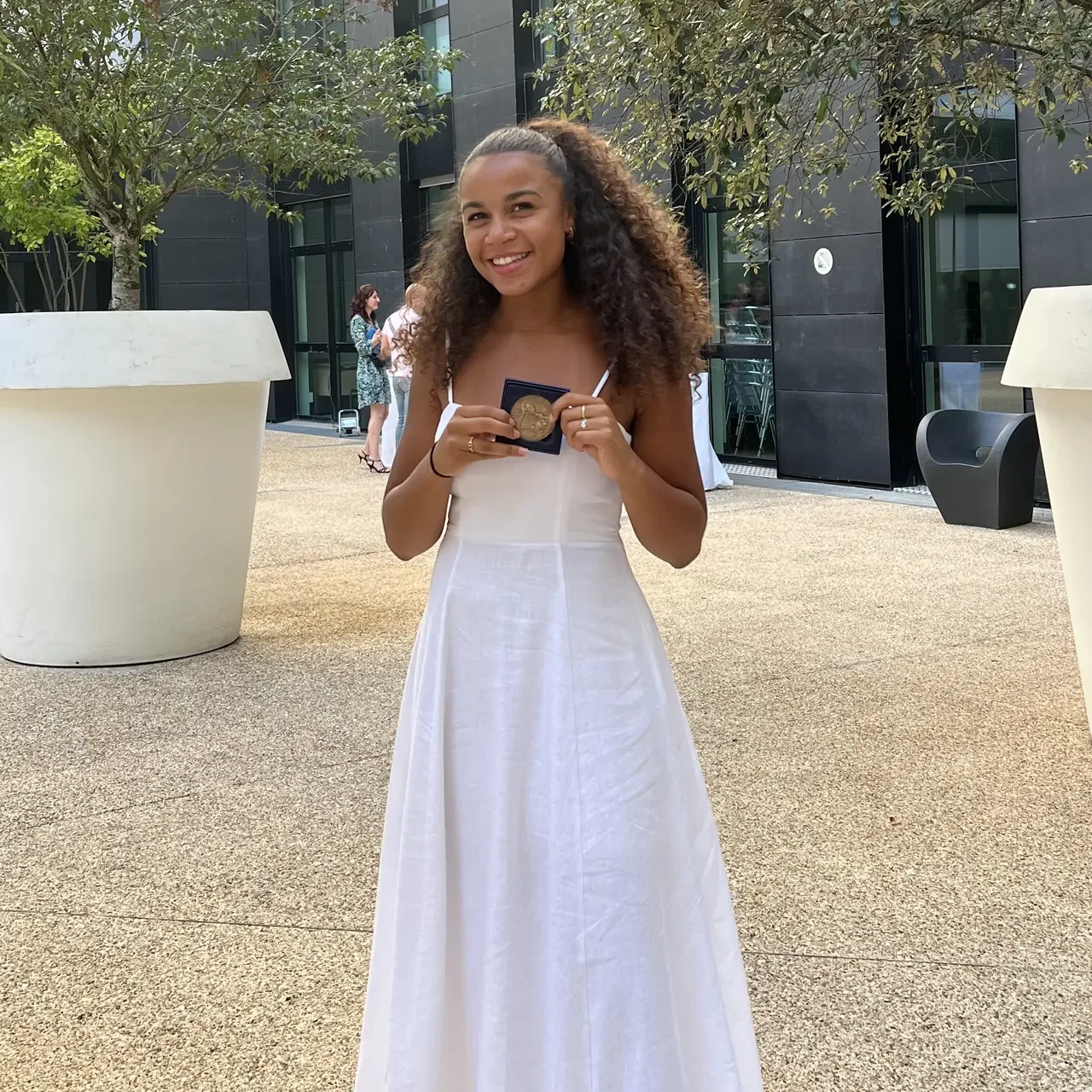 Entretien avec Jade Guams, lauréate du prix du meilleur mémoire 2023 de l'UVSQ