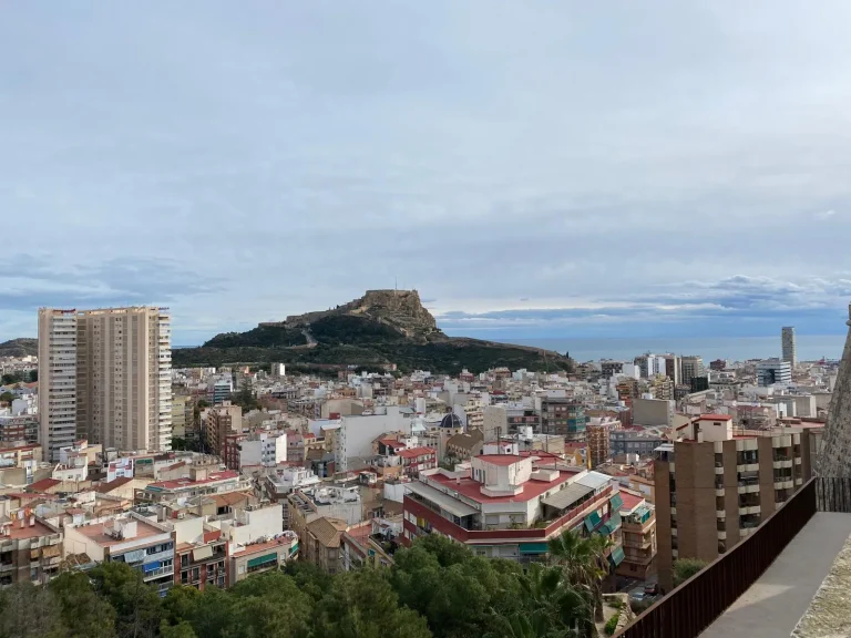 Clara raconte son stage Erasmus+ de 2 mois en kiné à Alicante