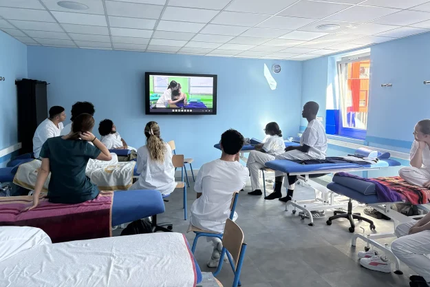 LAS Rééducation UVSQ : se former à la kinésithérapie en IFMK