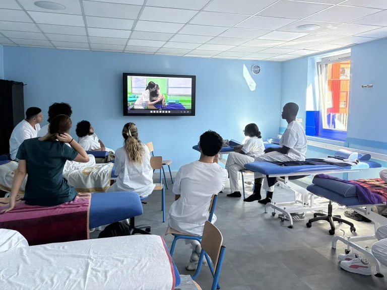 LAS Rééducation UVSQ : se former à la kinésithérapie en IFMK